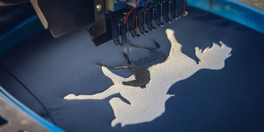 Broderie sur tissu dans le 71